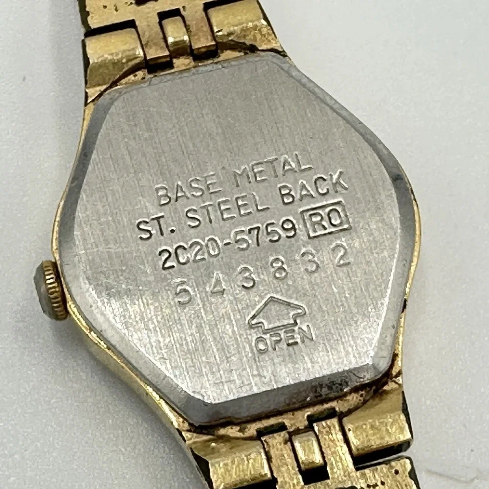 2 Vintage Seiko Ladies Watch Lot as Found for Parts or Repair